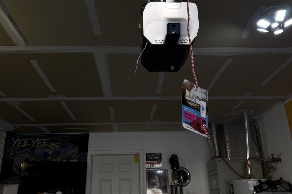 Garage door operator